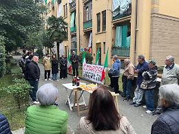 Via Cimarosa, la festa dopo lo sgombero dell'ultimo alloggio occupato