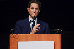 Fiat, parla John Elkann: "La crisi? Polemiche strumentali"
