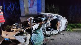 Grave incidente a Virle: auto si schianta contro un pilone, due feriti