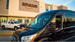 Dall'ordine sul web alla consegna a casa in 3 ore: Amazon stabilisce il suo record a Torino