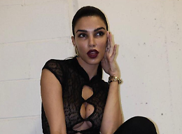 Jovana Djordjevic infiamma i social con un outfit molto intrigante