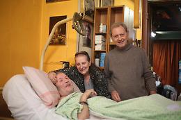 "Io voglio morire tra i miei pianoforti"
La lotta di Ezio e Brigida contro la Sla