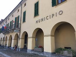 Dolcetto o scherzetto in municipio. Il sindaco festeggia con i bambini