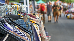 Castelnuovo Don Bosco, Benefica on the road porta il mercato delle grandi firme in piazza Dante