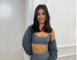 Sandra Garal: la bellezza spagnola che incanta i social
