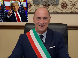 Il sindaco di Alassio invita Trump a firmare la piastrella: "Il Muretto lo aspetta"