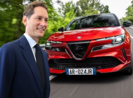John Elkann porta Alfa Romeo (e il nonno) in Cina: i retroscena della missione a Pechino
