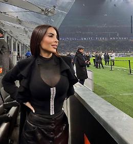 Look audace e classe: Marialuisa Jacobelli conquista gli spalti di San Siro