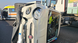Orbassano: auto cappottata manda il traffico in tilt

