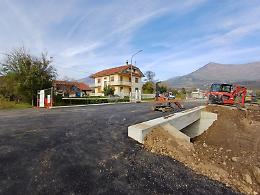 Terminati i lavori, riapre il ponticello sul torrente Vairone