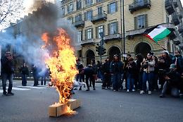 Tajani condanna gli scontri di Torino: “Figli di papà aggrediscono figli del popolo” 