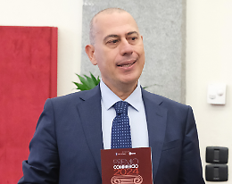 Il presidente di Confesercenti: «Burocrazia più snella e abbassare le tasse locali per aiutare le imprese»