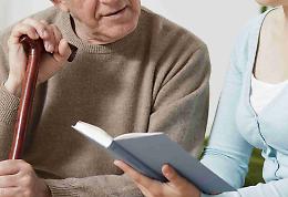 Caregiver a Torino: oltre la metà delle famiglie fatica ad accedere ai servizi di supporto