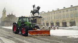 Maltempo, a Torino scatta il Piano Neve del Comune: spargisale già in azione