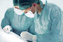 L'ipnosi in sala operatoria: una rivoluzione nella chirurgia proctologica del Santa Croce di Moncalieri           