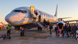  «Turbolenze e un guasto», panico sul volo Ryanair tra Torino Caselle e Lamezia Terme
 