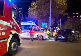 Sei feriti nello schianto all'incrocio: 4 sono bambini