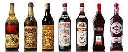 Martini, 1 milione di bottiglie al giorno a due passi da Torino: è lì da 160 anni ma pochi lo sanno...