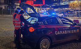 Investe e uccide un uomo col furgone e scappa, rintracciato dai carabinieri