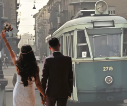 Tram verdi e gli operai al lavoro in Fiat, quelle Nozze d'Oro con Torino (e il mondo) VIDEO