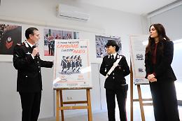 Gli studenti del Cottini "a scuola" dai carabinieri: ecco il manifesto per il 25 novembre