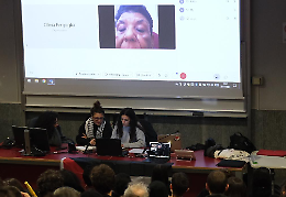 Il vergognoso show della terrorista davanti alla platea dei Pro-Pal