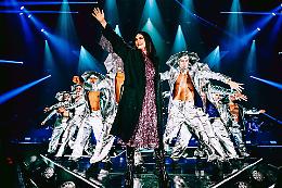Laura Pausini ancora a Torino: «Gli anni passano, l’amore no»