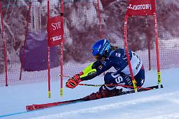 Shiffrin cade e le italiane faticano, alla fine la spunta Sara Hector