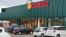 Sequestrati 36 milioni di euro per presunta corruzione: ex vertici Conad nel mirino