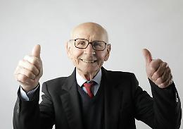 Vivere 100 anni: il dna dei centenari svela il segreto della longevità