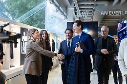 John Elkann in fabbrica per parlare ai dipendenti, "Dobbiamo stare uniti in questo momento" LE FOTO