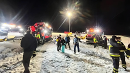 Troppo vento e poca neve, 150 sciatori intrappolati in vetta a una montagna in Piemonte