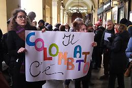 La protesta dei prof del Colombatto contro la preside "dittatrice"