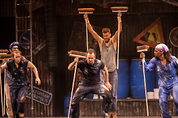 Stomp, quella danza pop che fa rumore