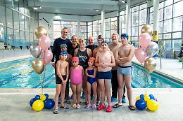 "A lezione con Carlotta", Wonder Gilli in piscina con i bambini disabili