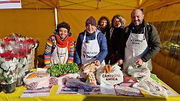 Solidarietà al mercato: 300 Kg di cibo fresco per chi è in difficoltà