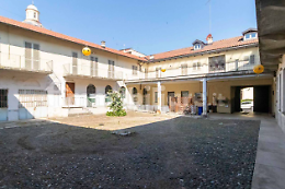 L'ex "corte" di Chieri diventa housing sociale per le donne vittime di violenza