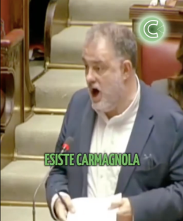 "Carmagnano non esiste, esiste Carmagnola!": lo show alla Camera del deputato Federico Fornaro con tanto di Vaffa...