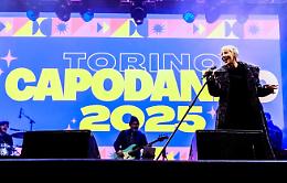 «Tanti auguri, Torino»: tutte le foto dal concertone di Capodanno in piazza Castello
