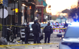 Tragedia a New Orleans: investe la folla, scende e apre il fuoco 
