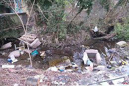 Rio della Manifattura, la discarica a cielo aperto