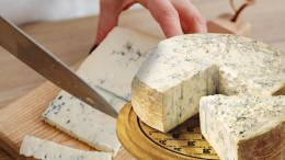 Piemonte leader del Gorgonzola Dop: oltre 3,8 milioni di forme prodotte nel 2024