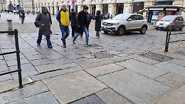 Addio alle transenne verdi di via Roma e piazza San Carlo
