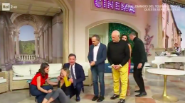 Paura in diretta: Anna Falchi sviene durante "I Fatti Vostri"