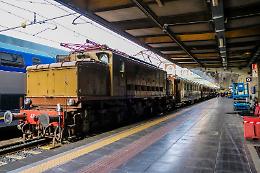 Da Porta Nuova a Bardonecchia: il treno storico accompagna i giornalisti ai mondiali di sci