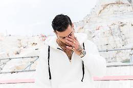 Emis Killa indagato per associazione a delinquere. In dubbio Sanremo?