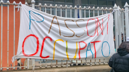 «I lavori finiti due mesi fa e siamo a punto e a capo». Studenti occupano il Passoni - FOTO