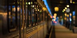 Dramma sui binari: voleva prendere l'ultimo treno per Torino, morto un ragazzo