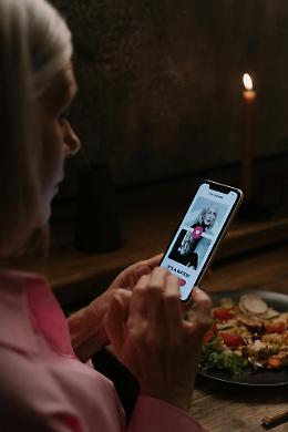 Dating online: l’industria dell’amore che vale miliardi