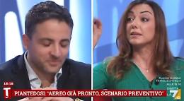 Montaruli (FdI) accusata dal Pd Furfaro, gli abbaia  per ricordargli i 24mila euro nascosti nella cuccia del cane della senatrice Cirinnà